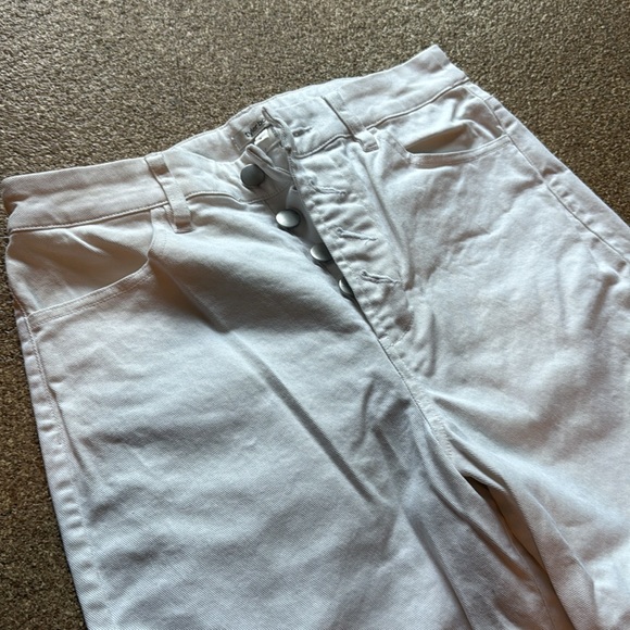 Jean - Picture 2 of 4